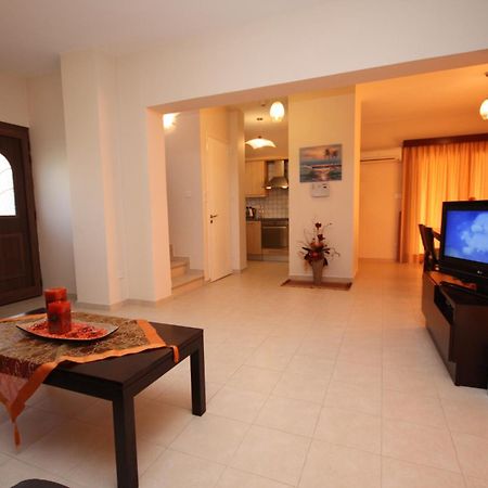 Holidays Villas Πισσούρι Εξωτερικό φωτογραφία